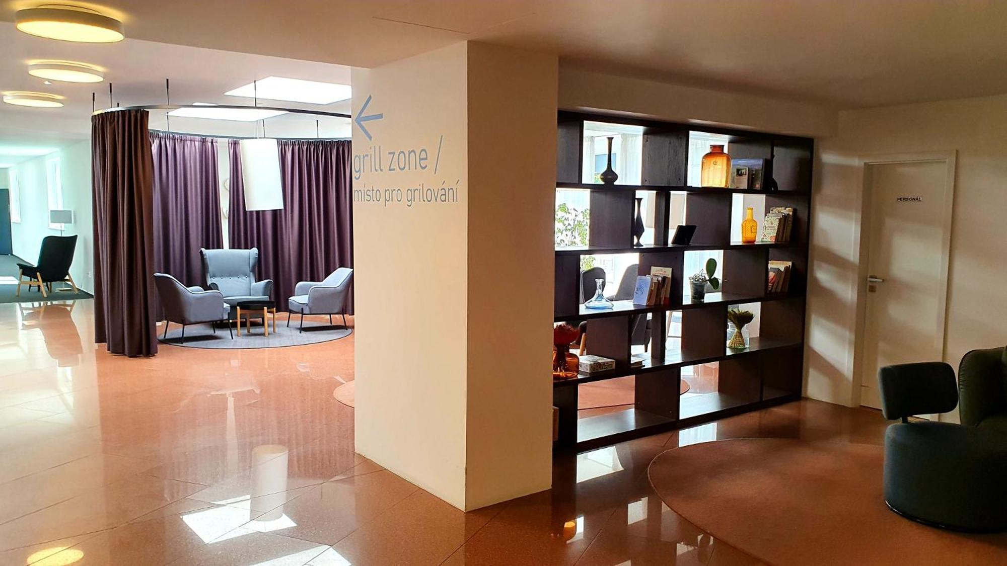 Luxury Apartment Vbloku Praha Bagian luar foto
