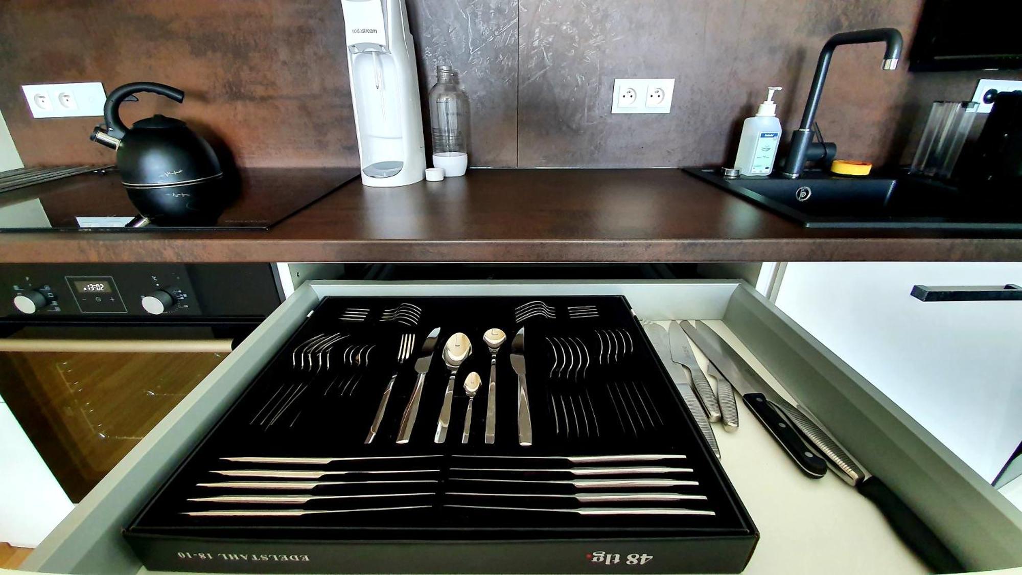 Luxury Apartment Vbloku Praha Bagian luar foto